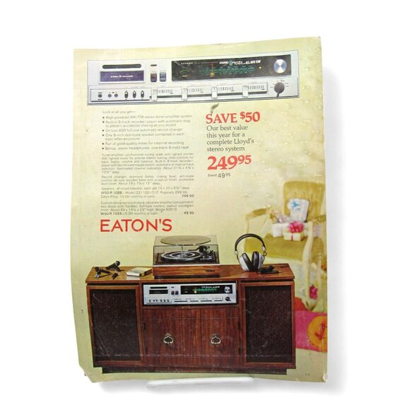 EATON'S Christmas TORONTO 1975 Fashion Catalogue 435 Pages Vintage - Picture 3 of 10